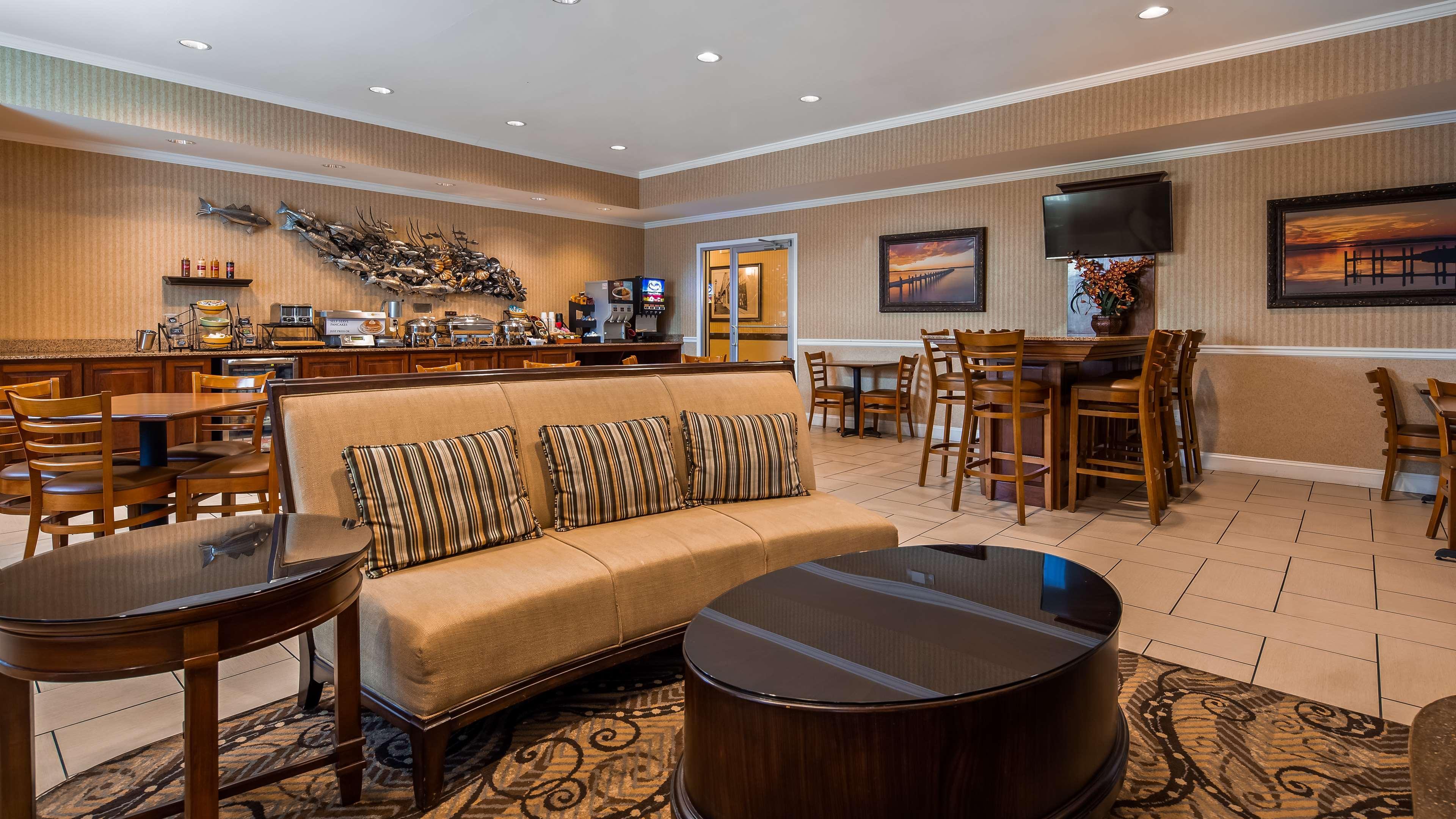 Best Western Plus Easton Inn & Suites Exterior foto