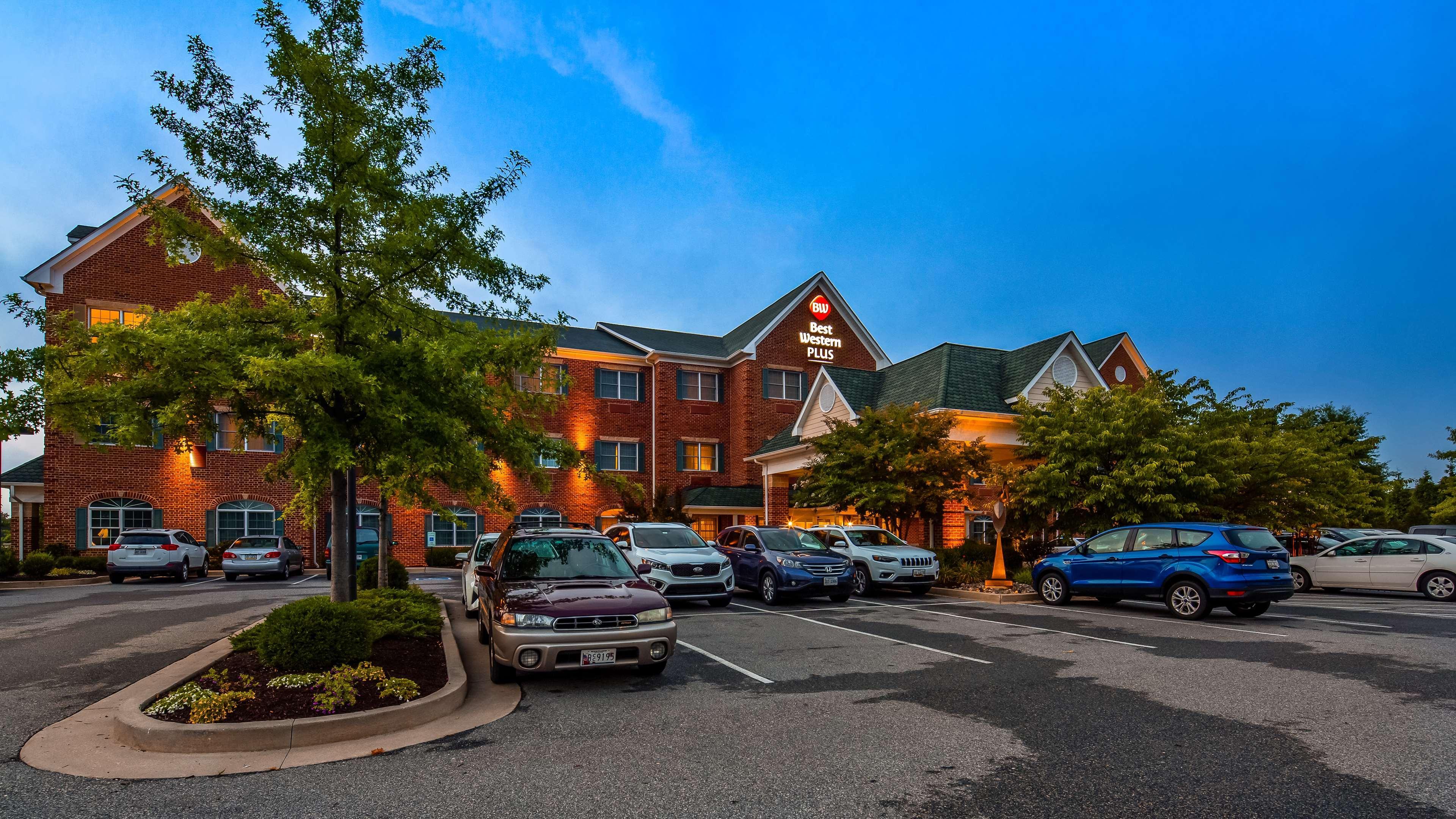 Best Western Plus Easton Inn & Suites Exterior foto
